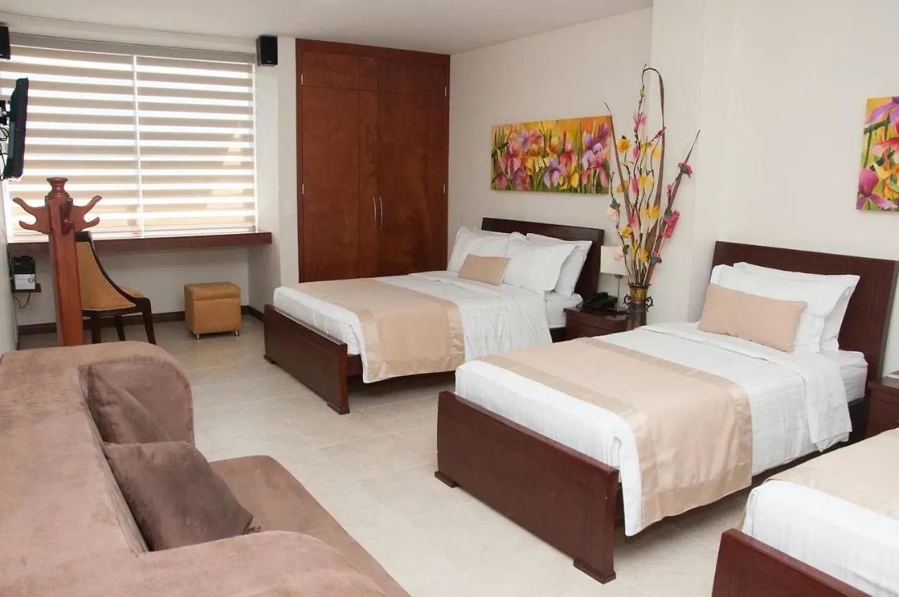 Hotel Primavera Plaza 麦德林