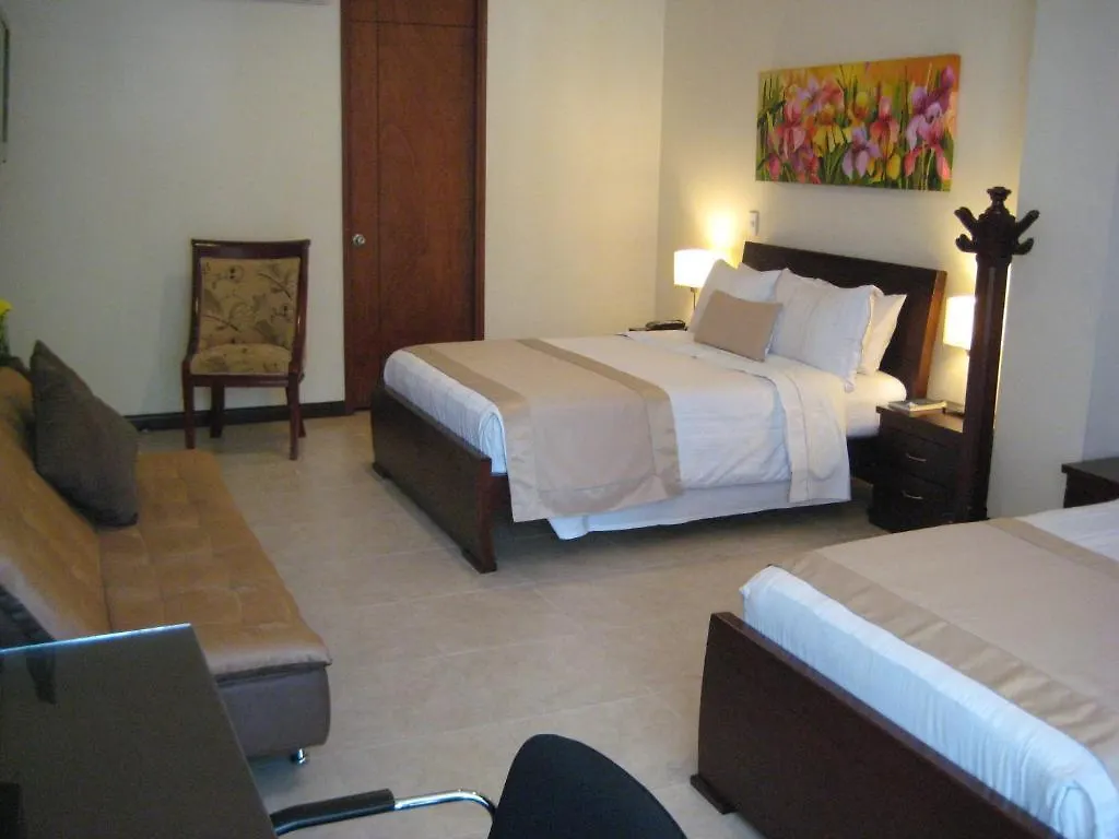Hotel Primavera Plaza 麦德林