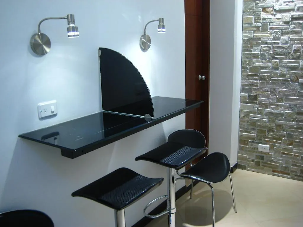 Hotel Primavera Plaza 麦德林