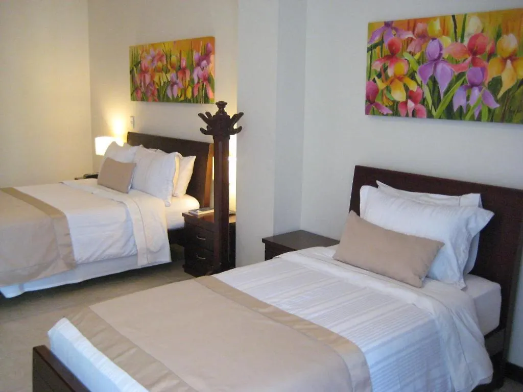 Hotel Primavera Plaza Medellín 3*,