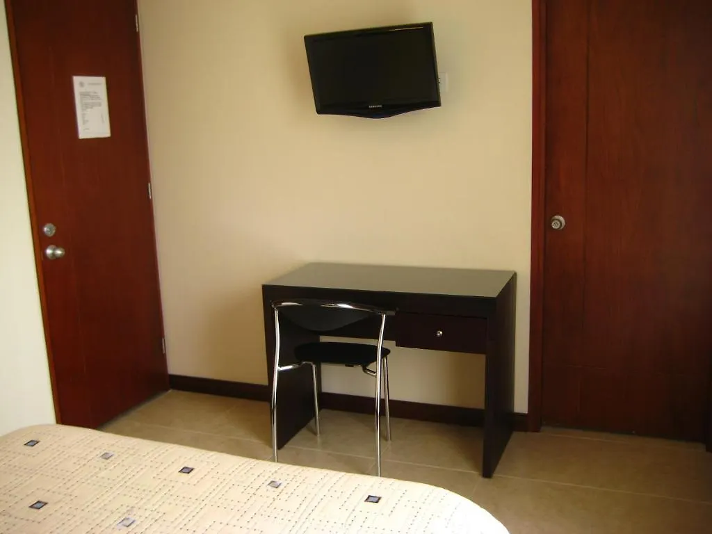 Hotel Primavera Plaza Medellín 3*,  Colômbia